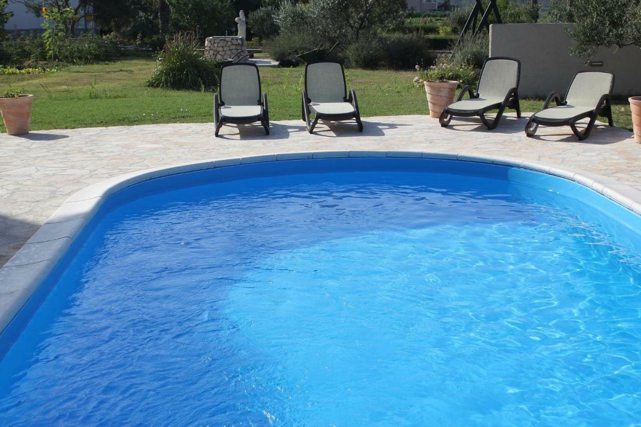 Apartment Arba 1 With Heated Pool Rab Town Exterior photo